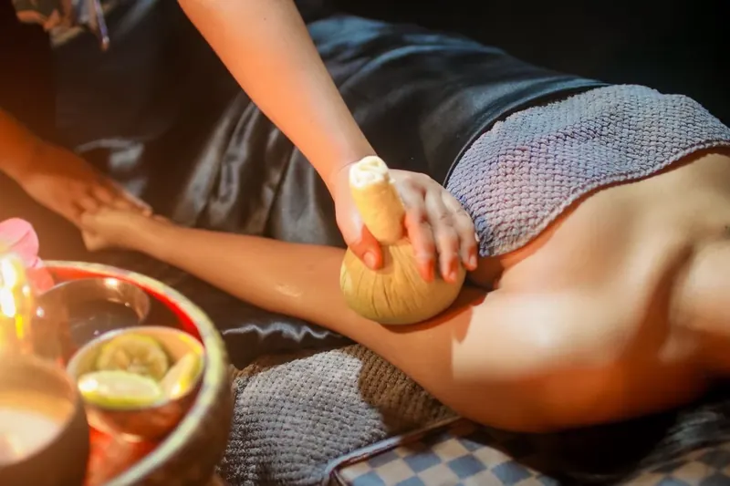 ประคบสมุนไพร ที่นามิ เซ็นเตอร์